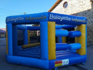 jeu gonflable balayette infernale en location WeLocation Vendée